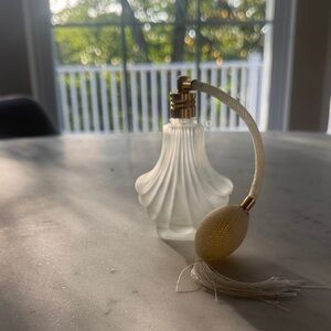 Elegant Frosted Glass Perfume Atomizer